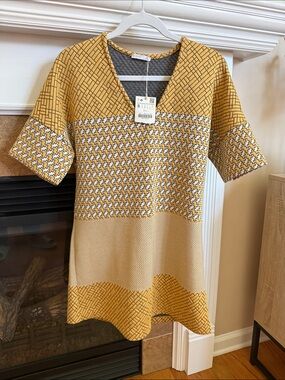 Zara Yellow Patterned Short-Sleeve Shift Dress